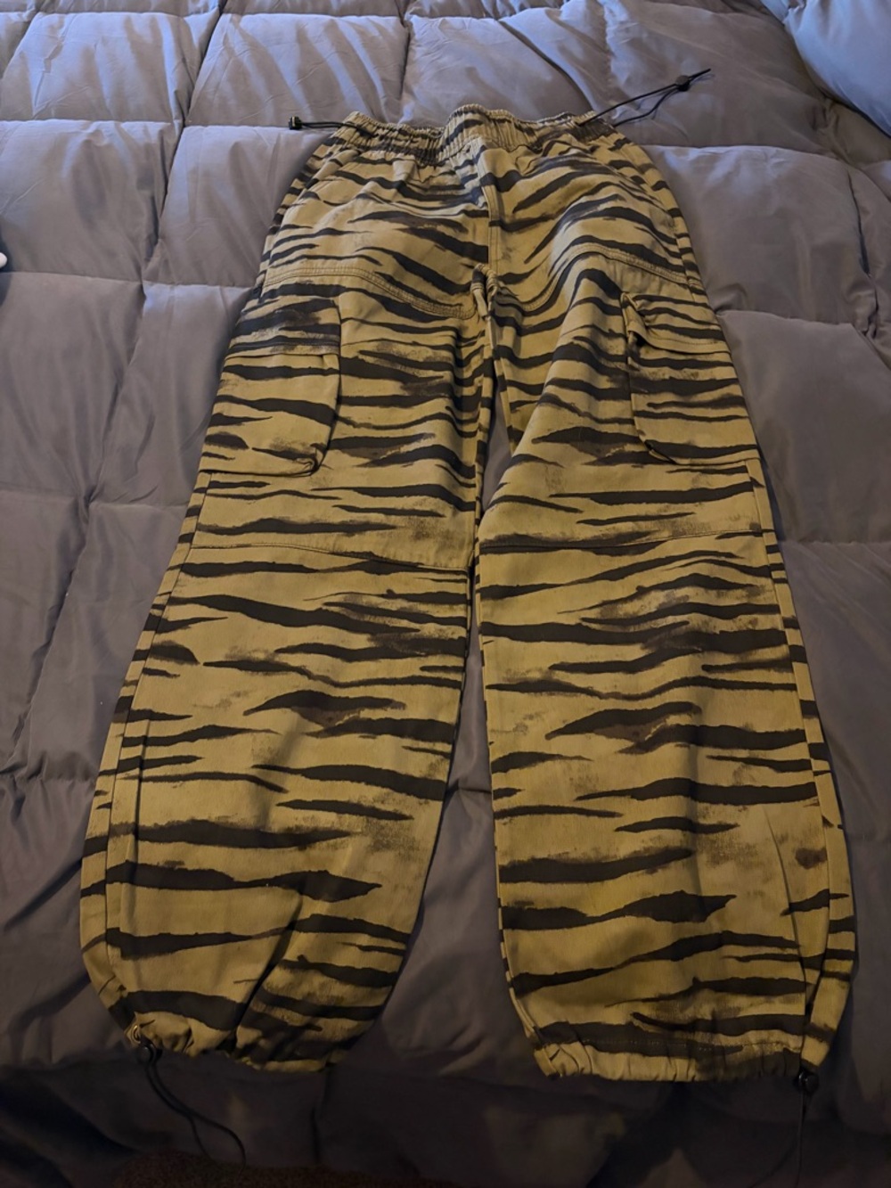 Forever 21 Olive Green and Black Tiger Stripe Cargo Jogger Pants